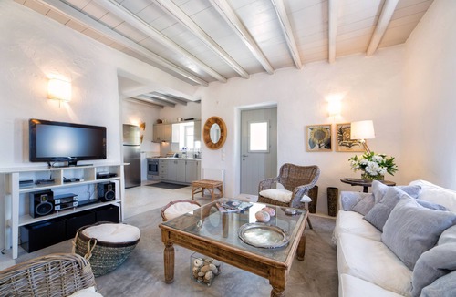 Paros Villa | AB PRIVATE VILLA,private pool, sea view, 10min from Naoussa,