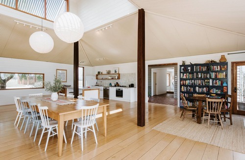 Buckaroo House | Abercorn - one of Stayz’s 2025 Holiday Homes of the Year