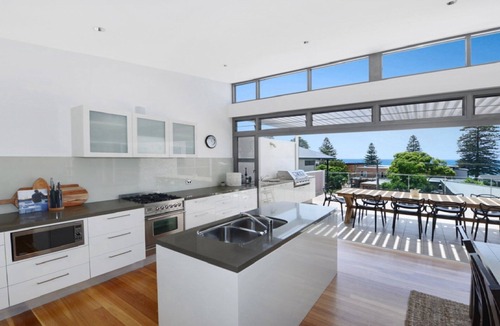Avoca Beach House | Aboard Avoca - Footsteps from the Sand