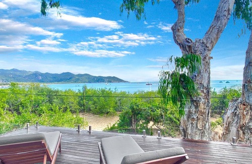 Horseshoe Bay House | Absolute Beachfront and Pool House