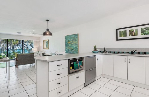 Port Douglas Apartment | Absolute Beachfront
