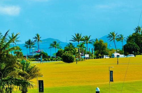 Airlie Beach Apartment | Absolute Luxury Marina Lifestyle at The Port of Airlie Beach