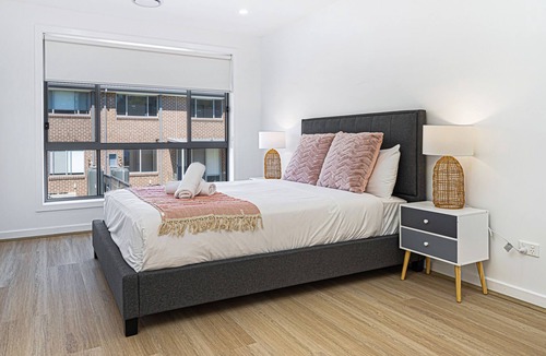Acacia Gardens House | Acacia Garden 4Br House with Park View & Shopping