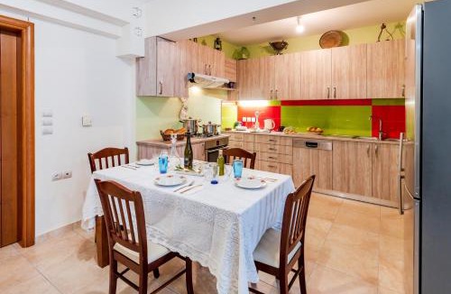 Tingaki House | Acasă Comfort House