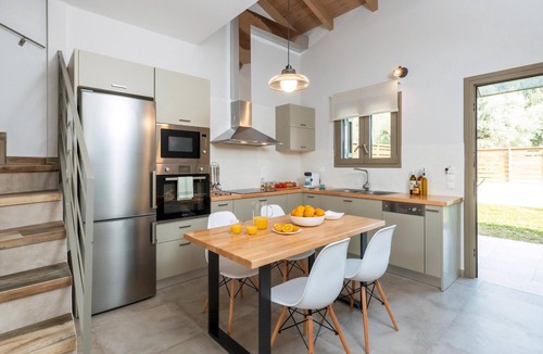 Perigiali Villa | Acqua di Mare - Villa Siena