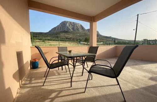 Archea Korinthos House | Acrocorinthos House