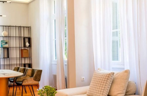 Koukaki House | Acropolis Neoclassical Gem