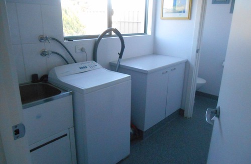 Ardrossan Apartment | Adam's View - Off Peak Special! - Free WiFi