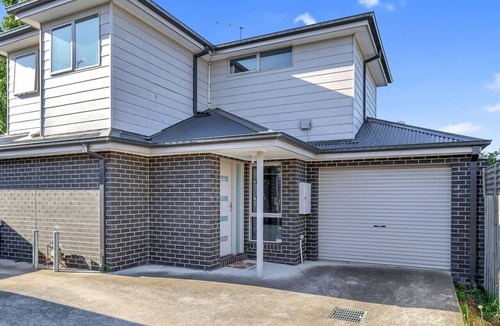 Geelong West House | Addis Hideaway - Pet friendly