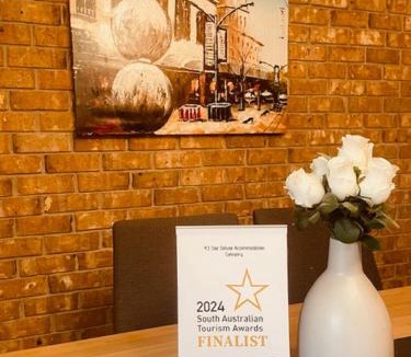 North Adelaide Apartment | Adelaide Style Accommodation-Getaway in North Adelaide- close to city