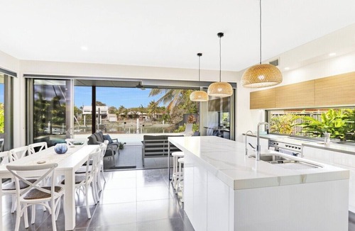 Buddina House | Adelong- Waterfront Home Bordering Mooloolaba
