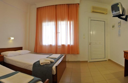 Kallithea Hotel | Adonis