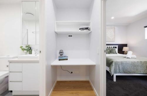 West End Apartment | Adorable Fresh 1BR Apt with parking Central WIFI
