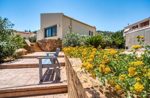 Karfas House | Aegean Horizon Karfas – Beachfront Living, Open Sea Views, Pure Aegean Calm