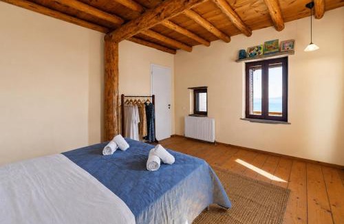 Zaganiaris Apartment | Aegean Stone House - Infinite Sea Views