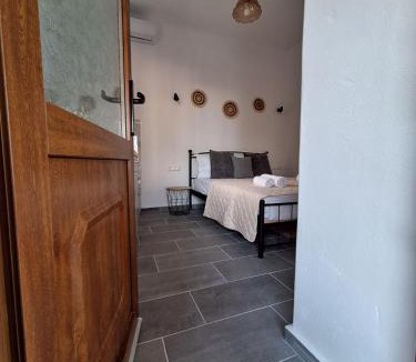 Glinado Apartment | Aegean Traditional Suite Ιn Glinado