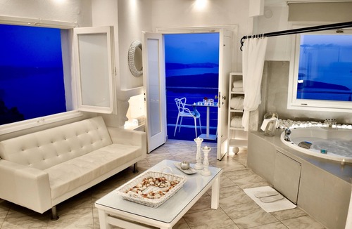 Imerovigli Hotel | Aeolos Art and Eco Suites - Adults Only