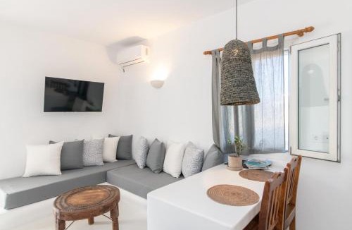 Skalados Apartment | Aeolus studio