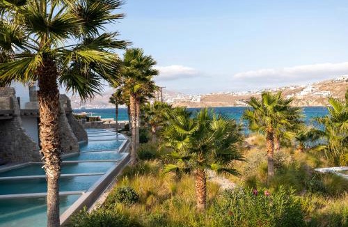 Ornos Hotel | Aeonic Suites and Spa
