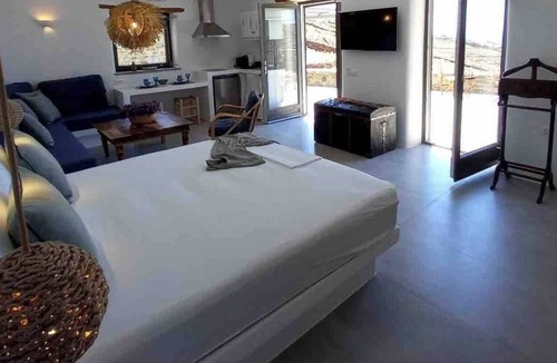 Agios Romanos House | Aerino Seaside 1