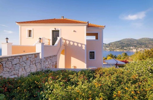 Samos Town Apartment | Afroditi – Sea View Suite with Balcony, Sleeps 4