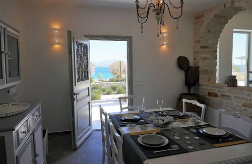 Logaras Apartment | Afroditi Studios & Villas