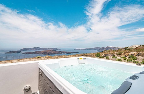 Megalochori Bed & Breakfast | Agia Marina Caldera Suites