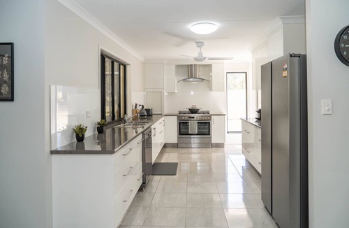 Round Hill House | Agnes Downs - Round Hill Road, Round Hill