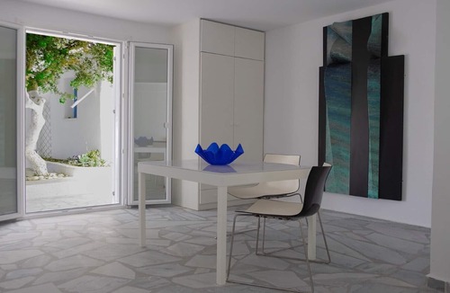 Aliki Apartment | Agrikia Apartments No1 for 2 adults - with garden 300m from the beach - Paros