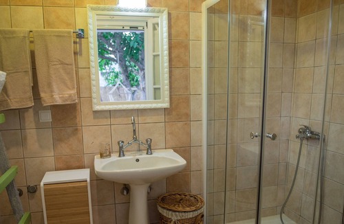 Kariotai House | Ailanto Relaxing House
