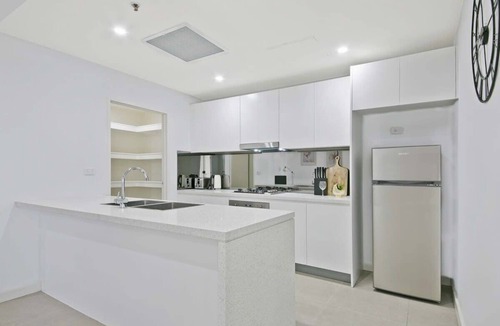 Mascot Apartment | Aircabin - Mascot - Spacious & Modern - 2 Beds Apt