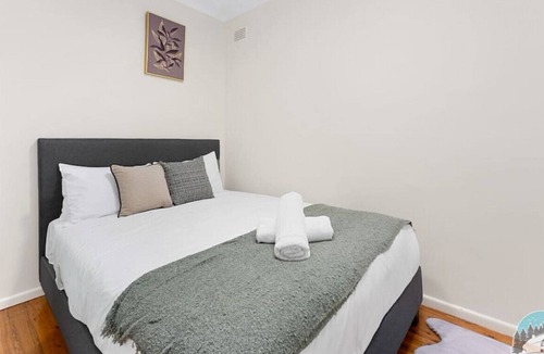 North Ryde House | Aircabin - North Ryde - Peaceful - 4 Beds House