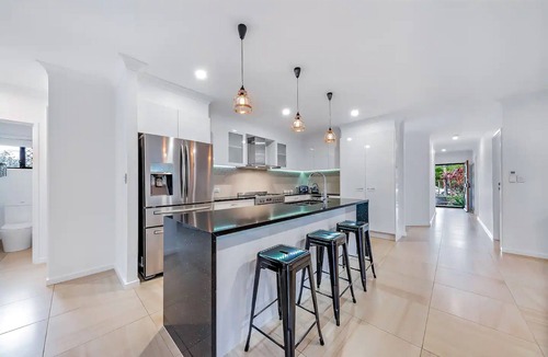 Jubilee Pocket House | Airlie Beach Home