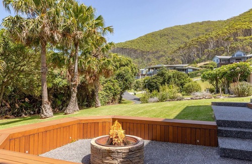 Blueys Beach House | Aiyana. coastal indulgence at Blueys Beach!