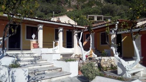 Sinarades Apartment | Akis Apartments Kontogialos-Pelekas