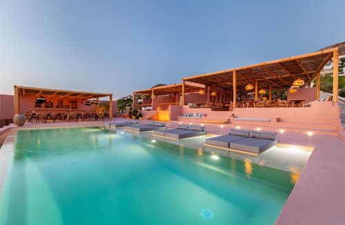 Stelida Hotel | Akre Hotel - Designed for Adults