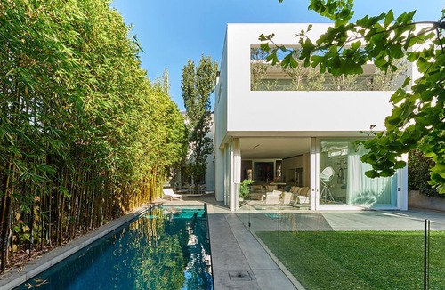 South Melbourne House | Albert Rd (Heated Pool)