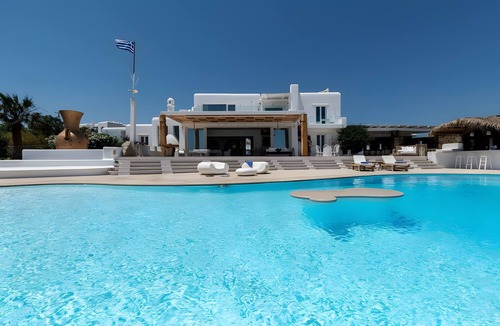 Kalafatis Villa | Alegria Mykonos 7 Suites – Expansive Estate for Groups and Events