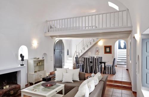 Messaria Villa | Aleria Villa Santorini