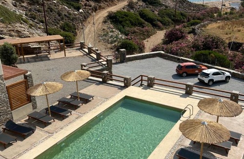 Andros House | Alia Andros