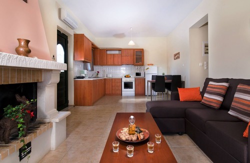 Almyrida Villa | ALIMEDON Villa in the Sea ​​Breeze