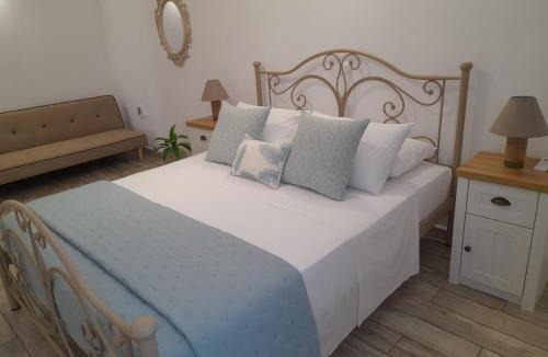 Kini Apartment | Alisachni