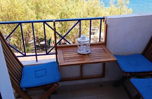 Therma Apartment | Alkistis Cozy By The Beach Apt In Ikaria Island, Therma 1st Floor