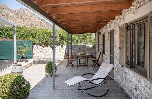 Stavros Ski Chalet | Alkistis Rustic Chalet With Shared Pool, Garden, Bbq, Close to Sandy Beach