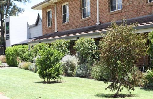 Parkes Hotel | All Settlers Motor Inn Parkes