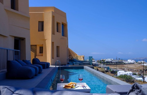 Akrotiri Apartment | Alluring Santorini Room | Myrmidon Room | Elegant Double Room with Caldera.