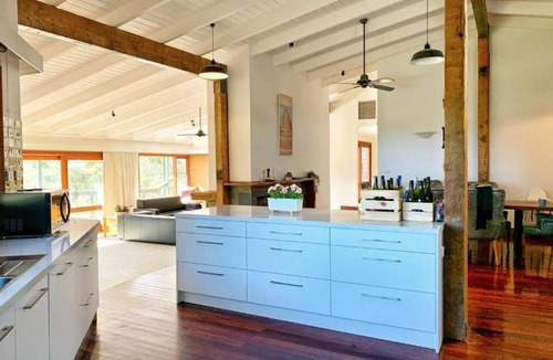 Yankalilla House | Allusion Farmstay Cellar HousenPool - Fire Pit - Pizza Oven - Pool Table