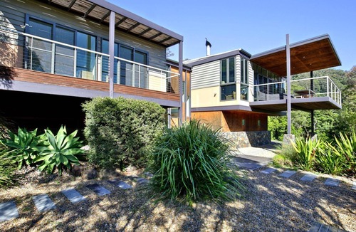 Bundewallah House | Alluvium - City Luxury in the Country