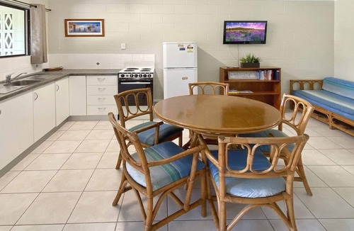 Arcadia Apartment | Alma Bay Holiday Unit 2