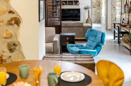 Velies Apartment | Alma Living